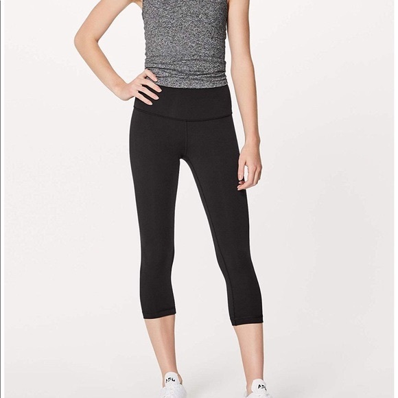 Lululemon Wunder Under Crop Leggings - Picture 1 of 5